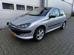 Grijs Gebruikt 2002 Peugeot 206 Hatchback | € 1.250 (Eerlijke prijs)