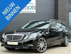 Zwart, metallic lak Gebruikt 2009 Mercedes E500 Avantgarde Stationwagen | € 29.900