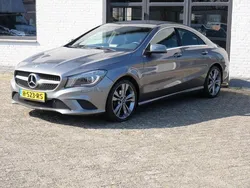 Grijs, metallic lak Gebruikt 2013 Mercedes CLA200 Sedan | € 12.950 (Goede deal)
