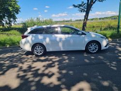 Wit Gebruikt 2016 Toyota Auris Trend MPV | € 16.500 (Eerlijke prijs)