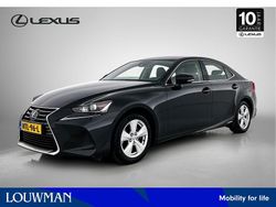 Zwart Gebruikt 2020 Lexus IS300h Business Edition Sedan | € 25.945 (Eerlijke prijs)