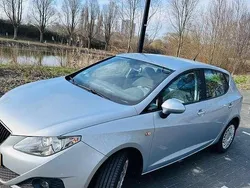 Grijs Gebruikt 2009 Seat Ibiza Stylance MPV | € 4.800 (Eerlijke prijs)