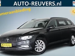 Grijs Gebruikt 2023 VW Passat Business Stationwagen | € 27.900 (Eerlijke prijs)
