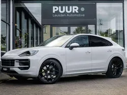 Grijs Gebruikt 2024 Porsche Cayenne Sport SUV | € 122.500 (Iets duurder)