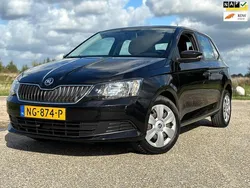 Zwart, metallic lak Gebruikt 2015 Skoda Fabia Active Hatchback | € 5.950 (Goede deal)