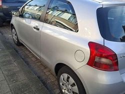 Grijs Gebruikt 2006 Toyota Yaris Verso MPV | € 1.600