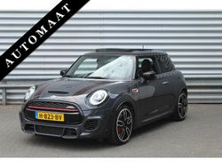 Grijs, metallic lak Gebruikt 2020 Mini John Cooper Works Chili Hatchback | € 29.950 (Eerlijke prijs)