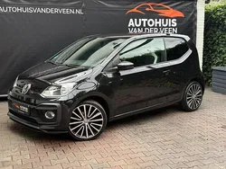 Zwart Gebruikt 2017 VW up! Sound Hatchback | € 11.450 (Goede deal)