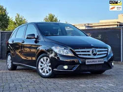 Zwart Gebruikt 2012 Mercedes B180 Ambition MPV | € 11.995 (Eerlijke prijs)