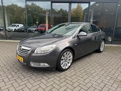 Grijs Gebruikt 2011 Opel Insignia Edition Sedan | € 7.750 (Eerlijke prijs)