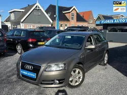 Grijs, metallic lak Gebruikt 2011 Audi A3 Sportback Attraction Hatchback | € 4.995 (Goede deal)