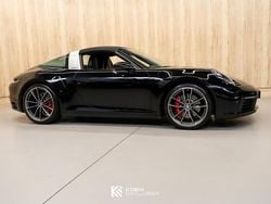Zwart Gebruikt 2021 Porsche 992 Sport Cabriolet | € 167.950 (Eerlijke prijs)