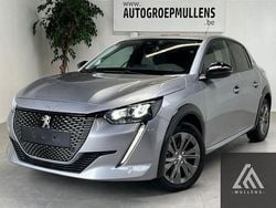 Grijs Gebruikt 2023 Peugeot e-208 Allure Hatchback | € 19.975 (Eerlijke prijs)