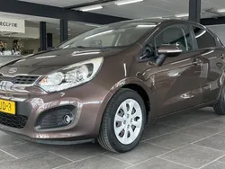 Bruin Gebruikt 2012 Kia Rio Plus Hatchback | € 5.750 (Goede deal)