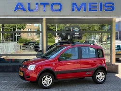 Rood, andere lak Gebruikt 2005 Fiat Panda 4x4 Climbing Hatchback | € 4.495