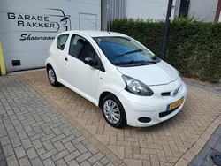 Wit Gebruikt 2011 Toyota Aygo Cool Hatchback | € 2.695 (Goede deal)