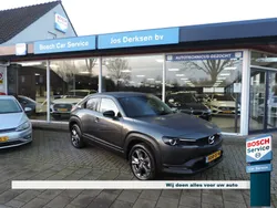 Grijs, metallic lak Gebruikt 2023 Mazda MX30 Ad'Vantage SUV | € 20.980 (Eerlijke prijs)