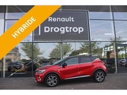 Rouge flamme / zwart dak (rood parelmoer) Gebruikt 2020 Renault Captur Intens SUV | € 21.425 (Eerlijke prijs)