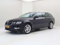 Zwart Gebruikt 2020 Skoda Octavia Business Line Stationwagen | € 19.900 (Goede deal)