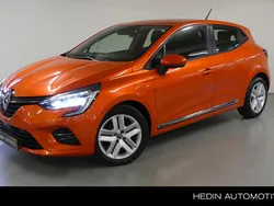 Oranje Gebruikt 2020 Renault Clio V Zen Hatchback | € 13.495 (Eerlijke prijs)