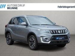Grijs Gebruikt 2025 Suzuki Vitara Style SUV | € 28.450 (Eerlijke prijs)