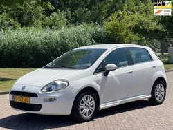 Wit Gebruikt 2014 Fiat Punto Evo Street Hatchback | € 3.095 (Eerlijke prijs)