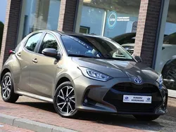 Bruin Gebruikt 2021 Toyota Yaris Team Hatchback | € 19.950 (Eerlijke prijs)