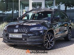 Zwart Gebruikt 2020 Skoda Karoq SportLine SUV | € 28.900 (Iets duurder)