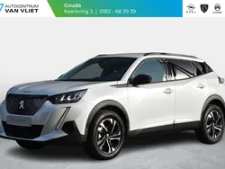Wit Gebruikt 2023 Peugeot 2008 Allure SUV | € 26.899 (Eerlijke prijs)