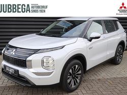 Wit Nieuw 2025 Mitsubishi Outlander SUV | € 47.989 (Eerlijke prijs)