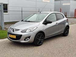 Grijs Gebruikt 2013 Mazda 2 Hatchback | € 5.950 (Eerlijke prijs)