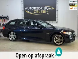 Zwart, metallic lak Gebruikt 2013 BMW 520 M Sport Stationwagen | € 15.245 (Eerlijke prijs)