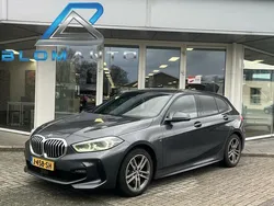 Grijs Gebruikt 2020 BMW 118 Executive Hatchback | € 24.840 (Eerlijke prijs)