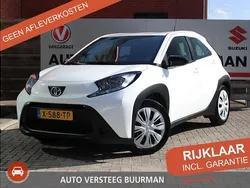 Wit Gebruikt 2024 Toyota Aygo Play Hatchback | € 16.950 (Goede deal)