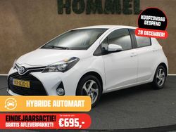 Wit Gebruikt 2015 Toyota Yaris Hybrid Hatchback | € 12.645 (Iets duurder)