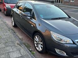 Grijs Gebruikt 2010 Opel Astra Hatchback | € 1.350