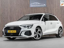 Wit Gebruikt 2021 Audi A3 Sportback S-Line Hatchback | € 27.900 (Eerlijke prijs)