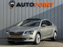 Geel Gebruikt 2017 Skoda Superb Business Line Hatchback | € 11.200 (Goede deal)