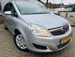 Grijs Gebruikt 2009 Opel Zafira Cosmo MPV | € 1.750 (Super prijs)