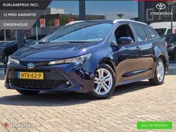 Blauw, metallic lak Gebruikt 2022 Toyota Corolla Business Edition Stationwagen | € 22.450 (Goede deal)
