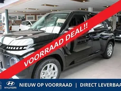 Zwart, metallic lak Nieuw 2025 Hyundai Inster Hatchback | € 27.559 (Eerlijke prijs)