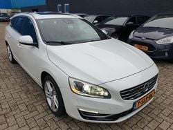 Wit Gebruikt 2013 Volvo V60 Summum Stationwagen | € 5.599 (Goede deal)