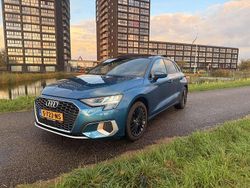 Blauw Gebruikt 2021 Audi A3 Edition .1 Hatchback | € 20.000 (Goede deal)