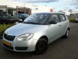 Grijs Gebruikt 2008 Skoda Fabia Classic Hatchback | € 2.749 (Eerlijke prijs)