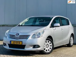 Grijs Gebruikt 2011 Toyota Verso MPV | € 7.995 (Eerlijke prijs)
