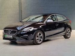 Zwart Gebruikt 2018 Volvo V40 R-Design Stationwagen | € 19.090 (Eerlijke prijs)
