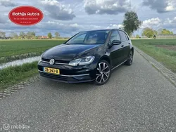 Zwart Gebruikt 2017 VW Golf VII Highline Hatchback | € 13.950 (Goede deal)