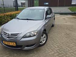 Grijs Gebruikt 2005 Mazda 3 Inclusive Hatchback | € 3.250 (Eerlijke prijs)