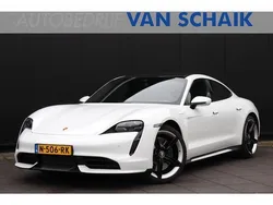 Wit Gebruikt 2020 Porsche Taycan Turbo Sedan | € 74.500
