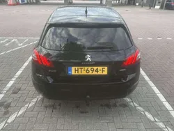 Zwart Gebruikt 2015 Peugeot 308 Hatchback | € 6.100 (Eerlijke prijs)